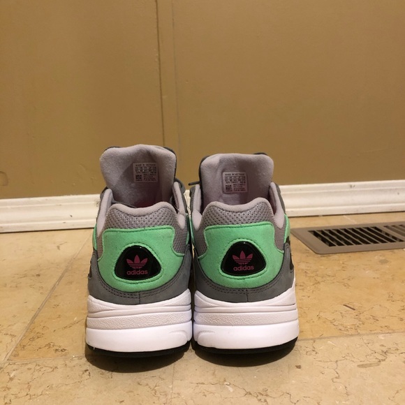 Adidas Originals Yung-96 F35020 (US-10.5) - Picture 5 of 7